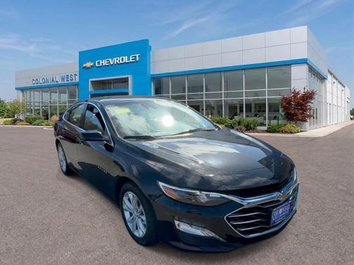 Mosaic Black Metallic 2023 Chevrolet Malibu LT