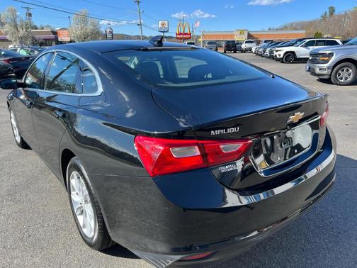 Mosaic Black Metallic 2023 Chevrolet Malibu LT