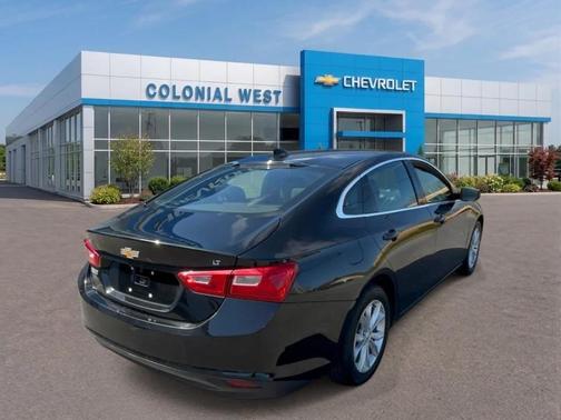 Mosaic Black Metallic 2023 Chevrolet Malibu LT