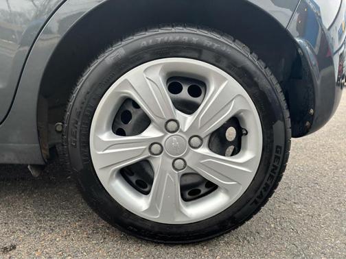 2022 Chevrolet Spark LS