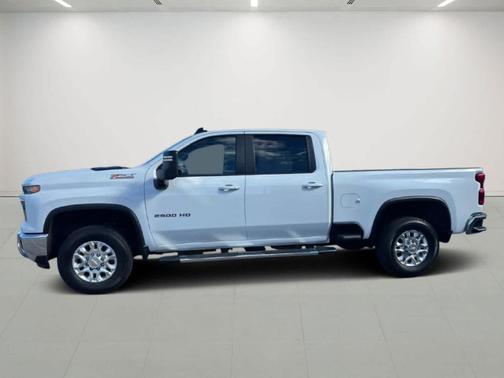 Summit White 2025 Chevrolet Silverado 2500 LT