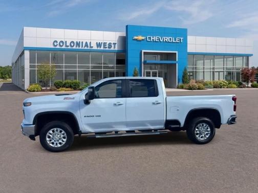Summit White 2025 Chevrolet Silverado 2500 LT