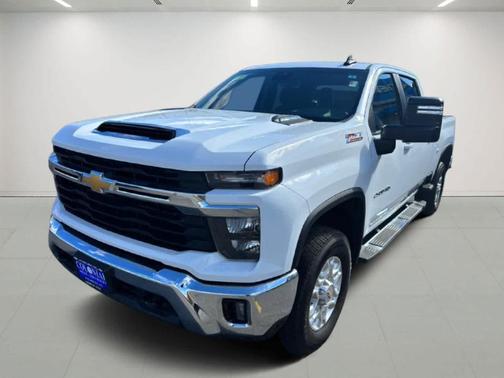 Summit White 2025 Chevrolet Silverado 2500 LT