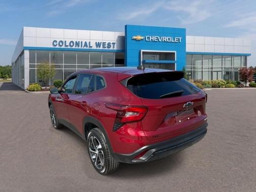 Crimson Metallic 2024 Chevrolet Trax 1RS