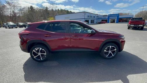 Crimson Metallic 2024 Chevrolet Trax 1RS