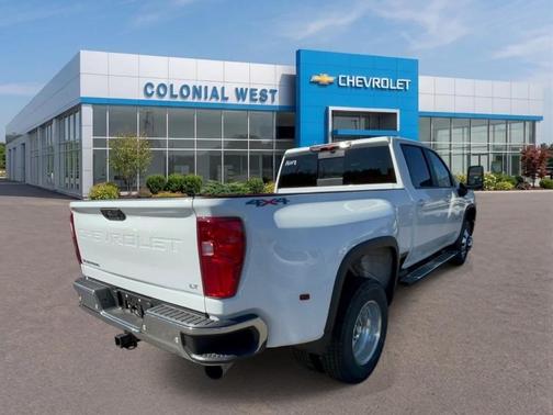 Summit White 2026 Chevrolet Silverado 3500 LT