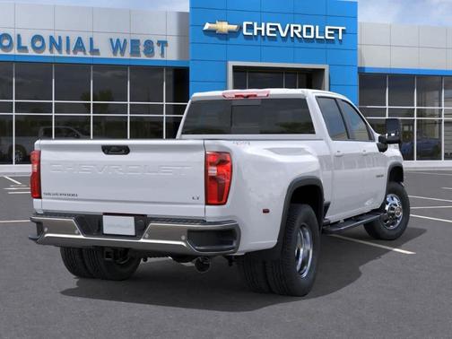 Summit White 2026 Chevrolet Silverado 3500 LT