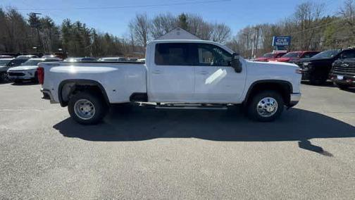 Summit White 2026 Chevrolet Silverado 3500 LT