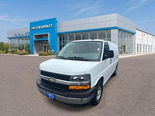 Summit White 2022 Chevrolet Express 2500 Work Van