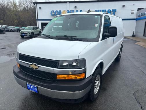 Summit White 2022 Chevrolet Express 2500 Work Van