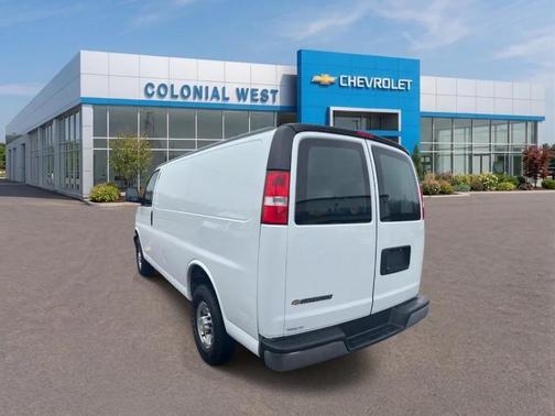 Summit White 2022 Chevrolet Express 2500 Work Van