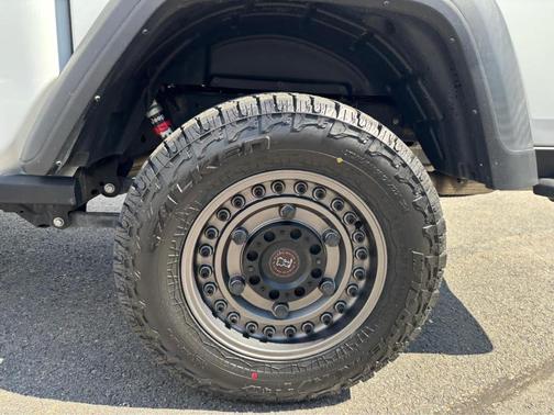 Bright White Clearcoat 2022 Jeep Gladiator Rubicon