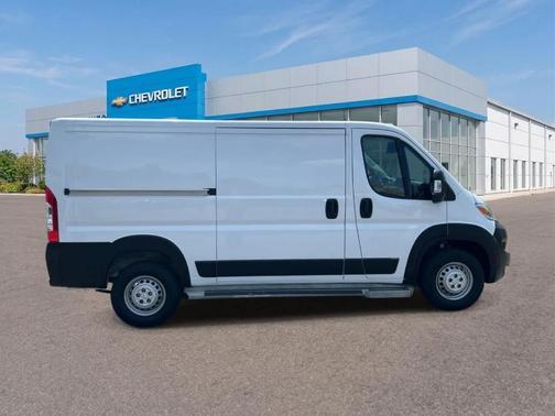 Bright White Clearcoat 2025 RAM ProMaster 2500 Base