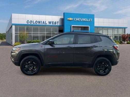 Diamond Black 2024 Jeep Compass Trailhawk