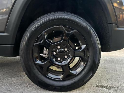 Diamond Black 2024 Jeep Compass Trailhawk