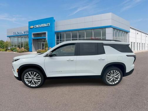 Summit White 2026 Chevrolet Traverse LT