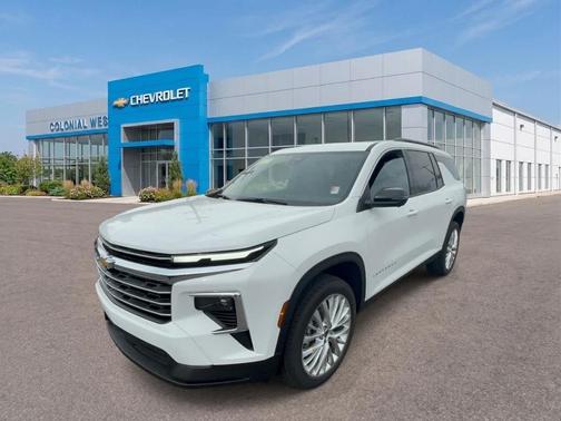 Summit White 2026 Chevrolet Traverse LT
