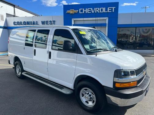 Summit White 2024 Chevrolet Express 2500 Work Van