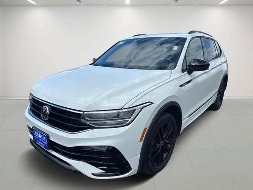 2022 Volkswagen Tiguan 2.0T SE R-Line Black