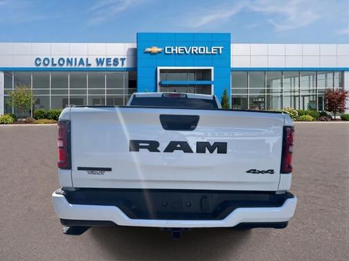 Bright White Clearcoat 2025 RAM 1500 Big Horn/Lone Star