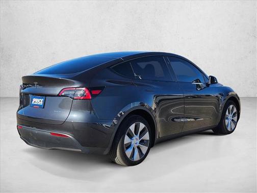 2024 Tesla Model Y Long Range Dual Motor All-Wheel Drive