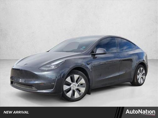 2024 Tesla Model Y Long Range Dual Motor All-Wheel Drive