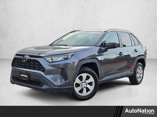 2020 Toyota RAV4 LE