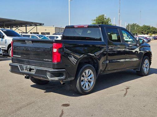 2022 Chevrolet Silverado 1500 Custom