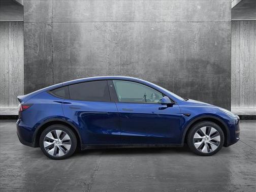 2024 Tesla Model Y Long Range Dual Motor All-Wheel Drive