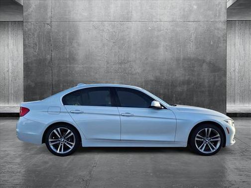 2018 BMW 330 330i