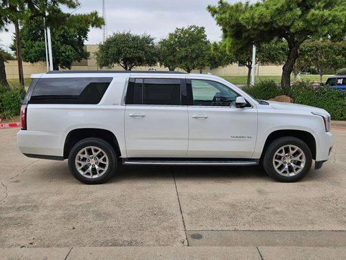 2017 GMC Yukon XL SLT