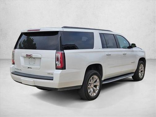 2017 GMC Yukon XL SLT