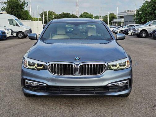 2017 BMW 530 530i