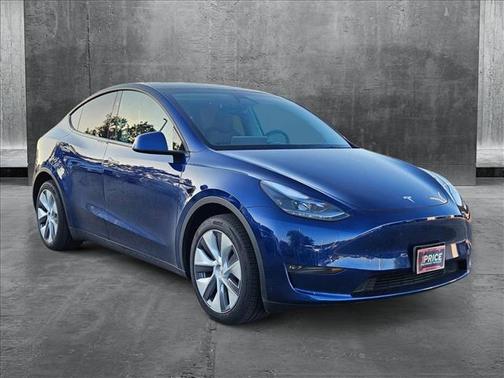 2024 Tesla Model Y Long Range Dual Motor All-Wheel Drive