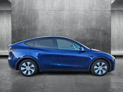 2024 Tesla Model Y Long Range Dual Motor All-Wheel Drive