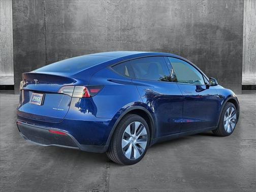 2024 Tesla Model Y Long Range Dual Motor All-Wheel Drive