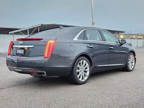 Phantom Gray Metallic 2017 Cadillac XTS Luxury