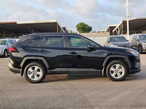 Midnight Black Metallic 2019 Toyota RAV4 XLE