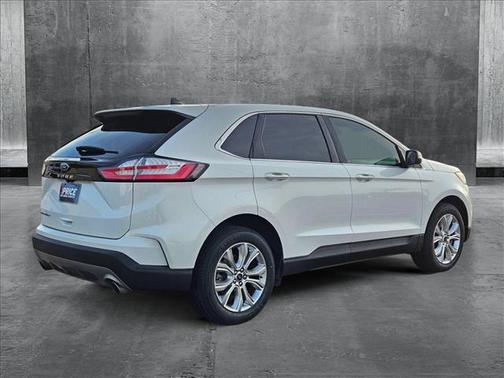 2021 Ford Edge Titanium