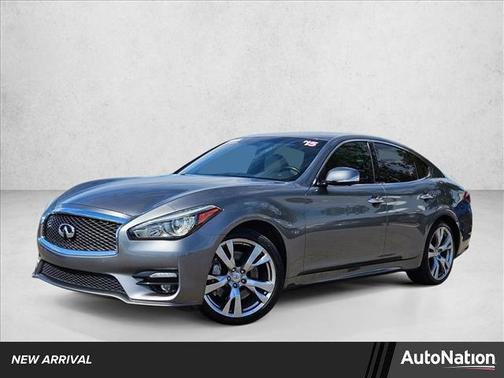 2015 INFINITI Q70 3.7