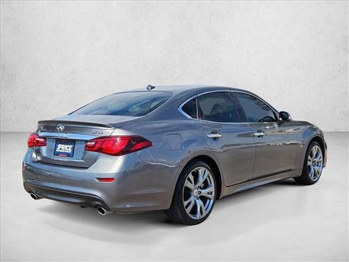 2015 INFINITI Q70 3.7