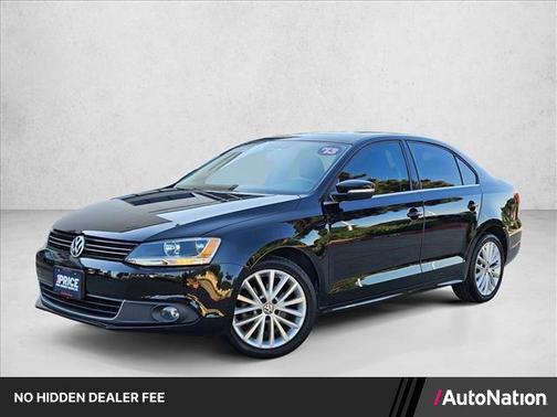 Black Uni 2013 Volkswagen Jetta SEL