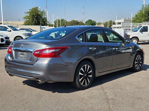 2018 Nissan Altima 2.5 SV