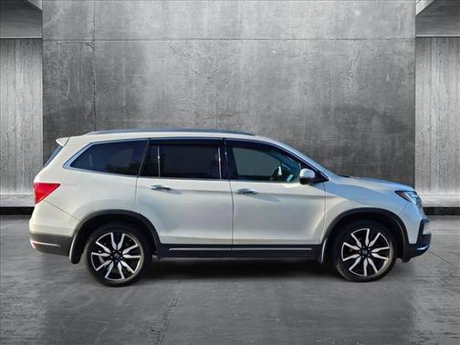 2019 Honda Pilot Touring 8-Passenger