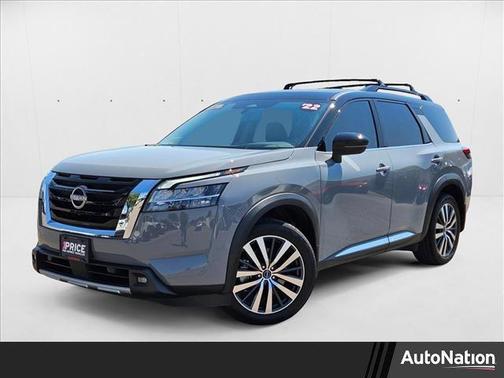 2022 Nissan Pathfinder Platinum 2WD