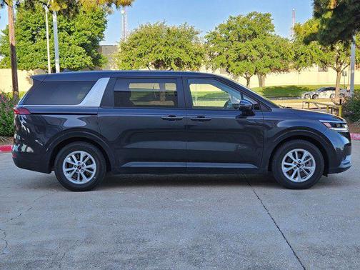 Panthera Metal 2024 Kia Carnival LX