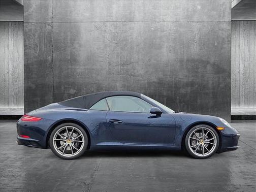 2017 Porsche 911 Carrera