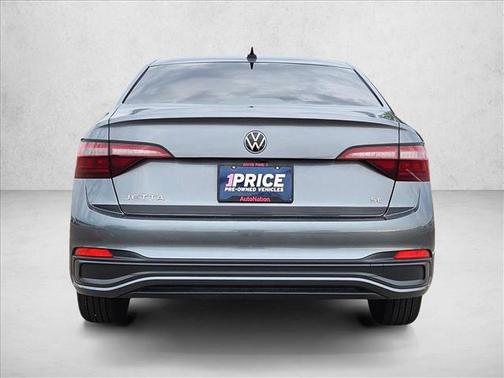 Silver/Gray 2024 Volkswagen Jetta 1.5T SE