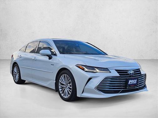 2019 Toyota Avalon Hybrid Limited