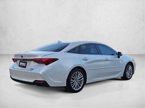 2019 Toyota Avalon Hybrid Limited
